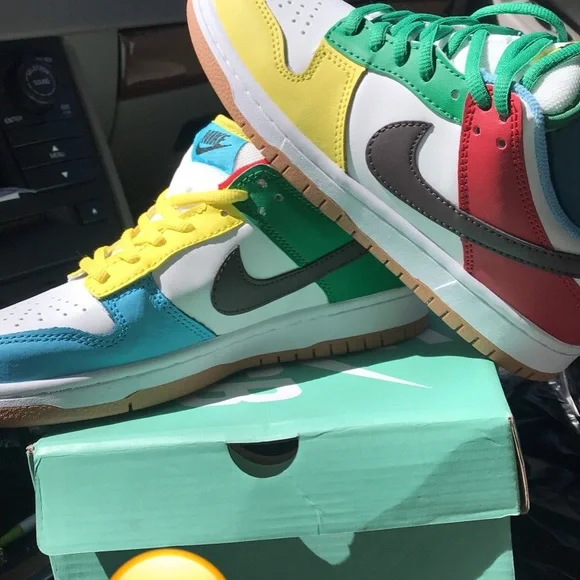 Nike S🅱️ dunk low “ Free 99”